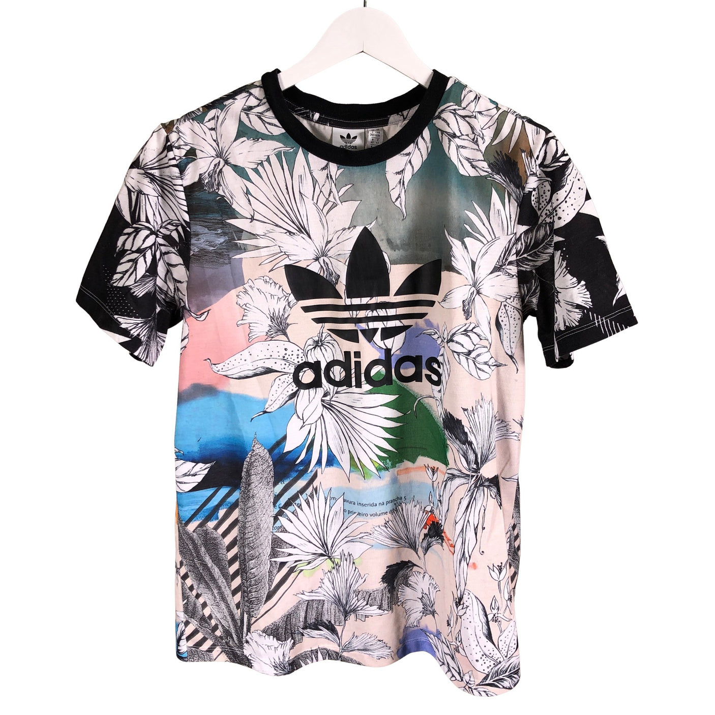 Unisex Adidas - T-paita, koko 40 -  (1)