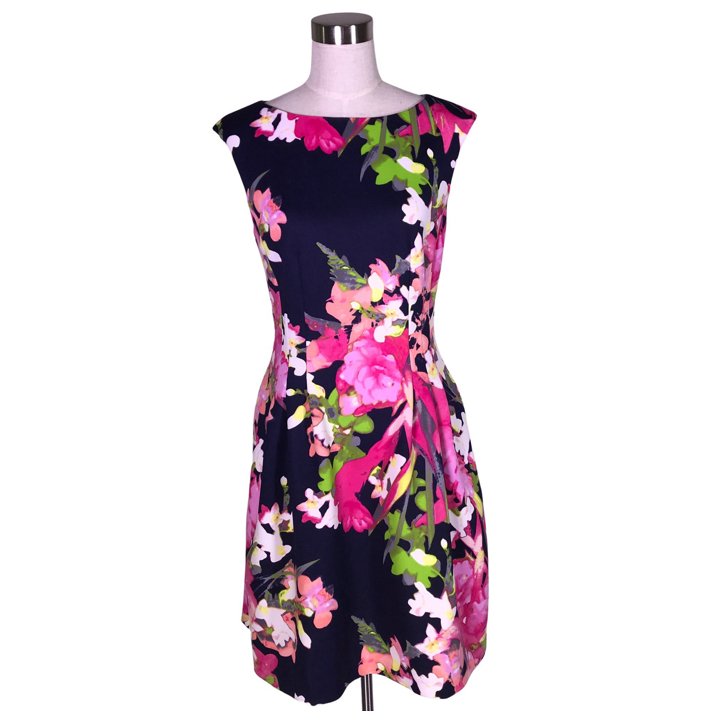 Unisex Vince Camuto - Juhlamekko, koko 38 -  (1)