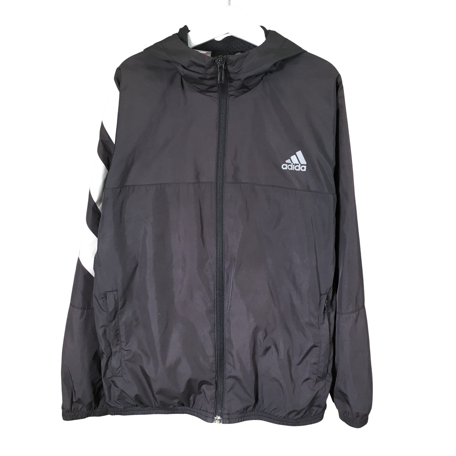  Urheilutakki  Urheilutakki, koko 134 - 140  Adidas 