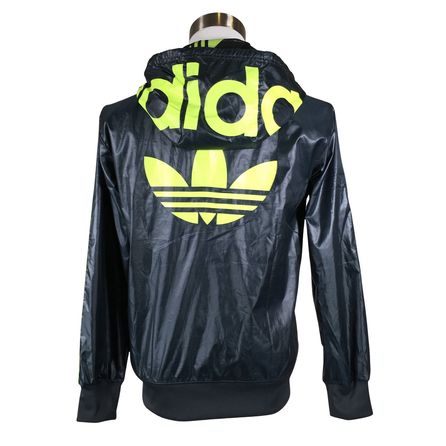  Urheilutakki  Ulkoilutakki, koko S  Adidas 