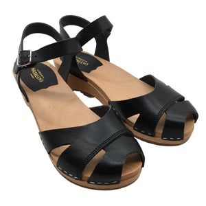 Korolliset sandaalit, koko 37