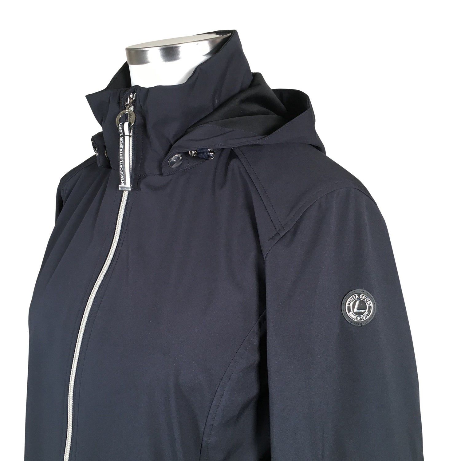  Välikausitakki  Softshell-takki, koko 42  Luhta 