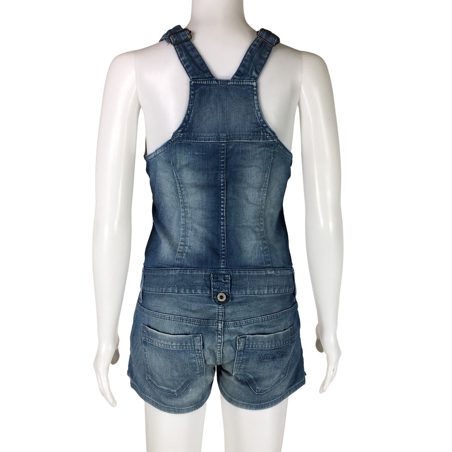  Shortsiasu  Shortsihaalarit, koko 36  Guess 