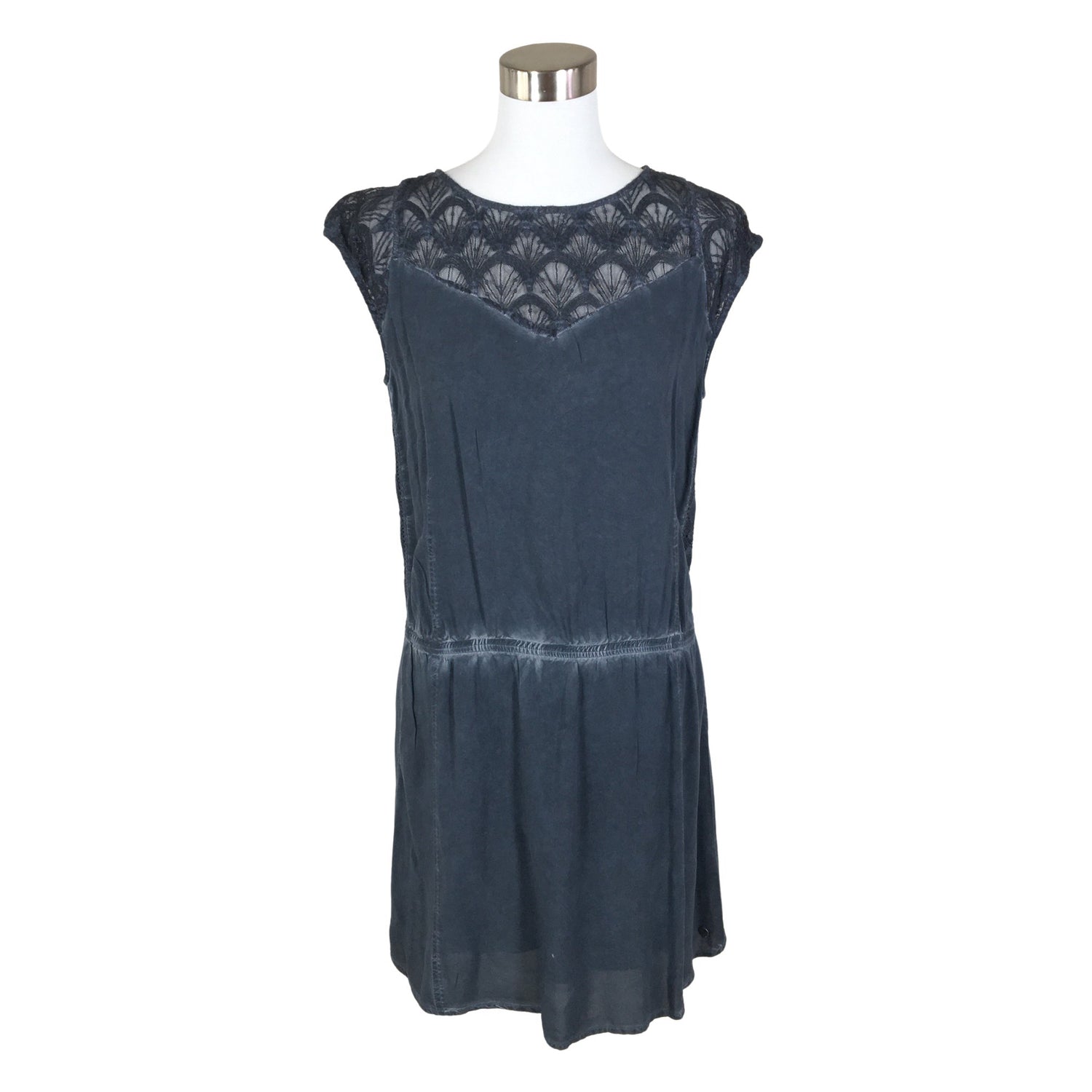  Mekko  Sifonkimekko, koko 38  Garcia Jeans 
