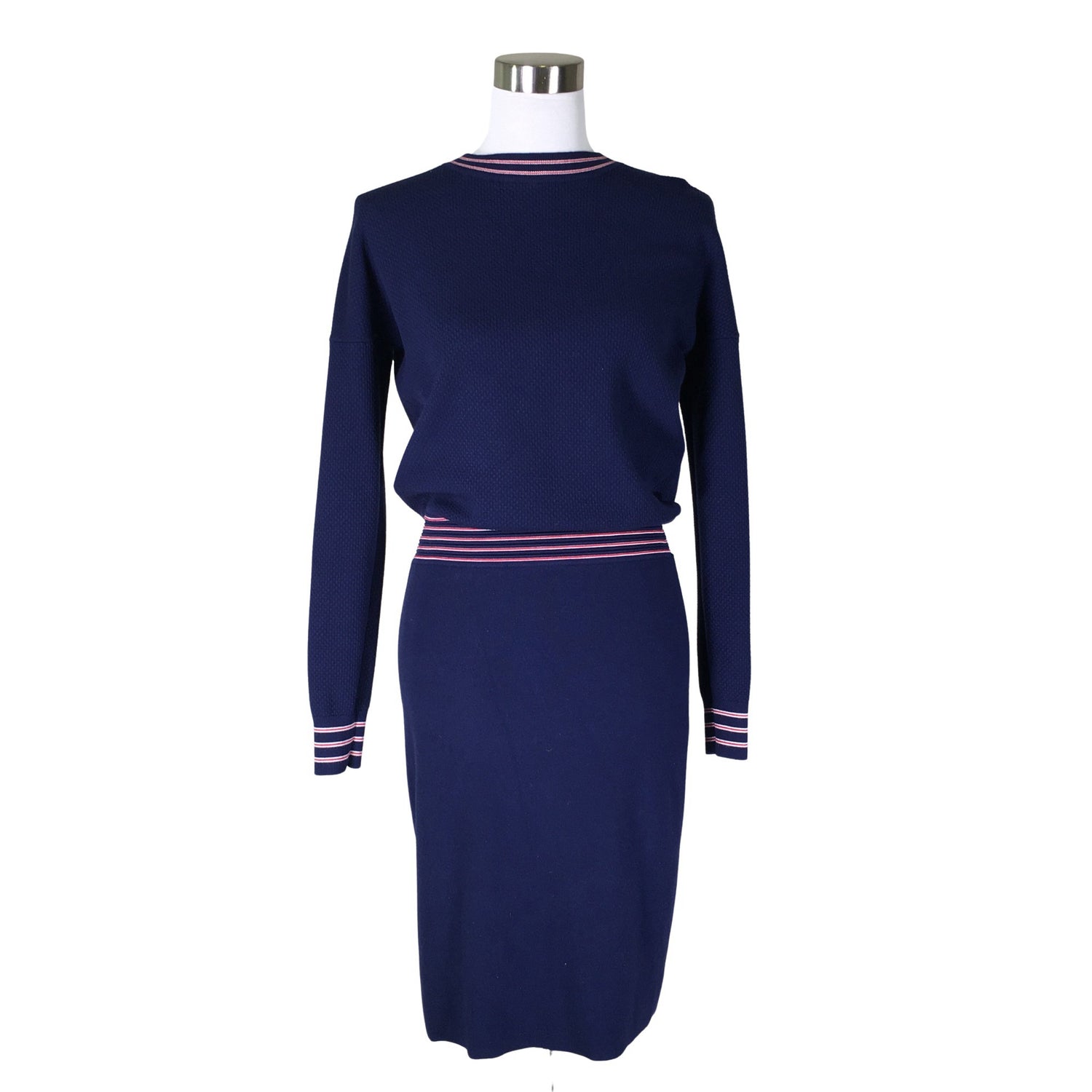  Mekko  Neulemekko, koko 38  Hugo Boss 