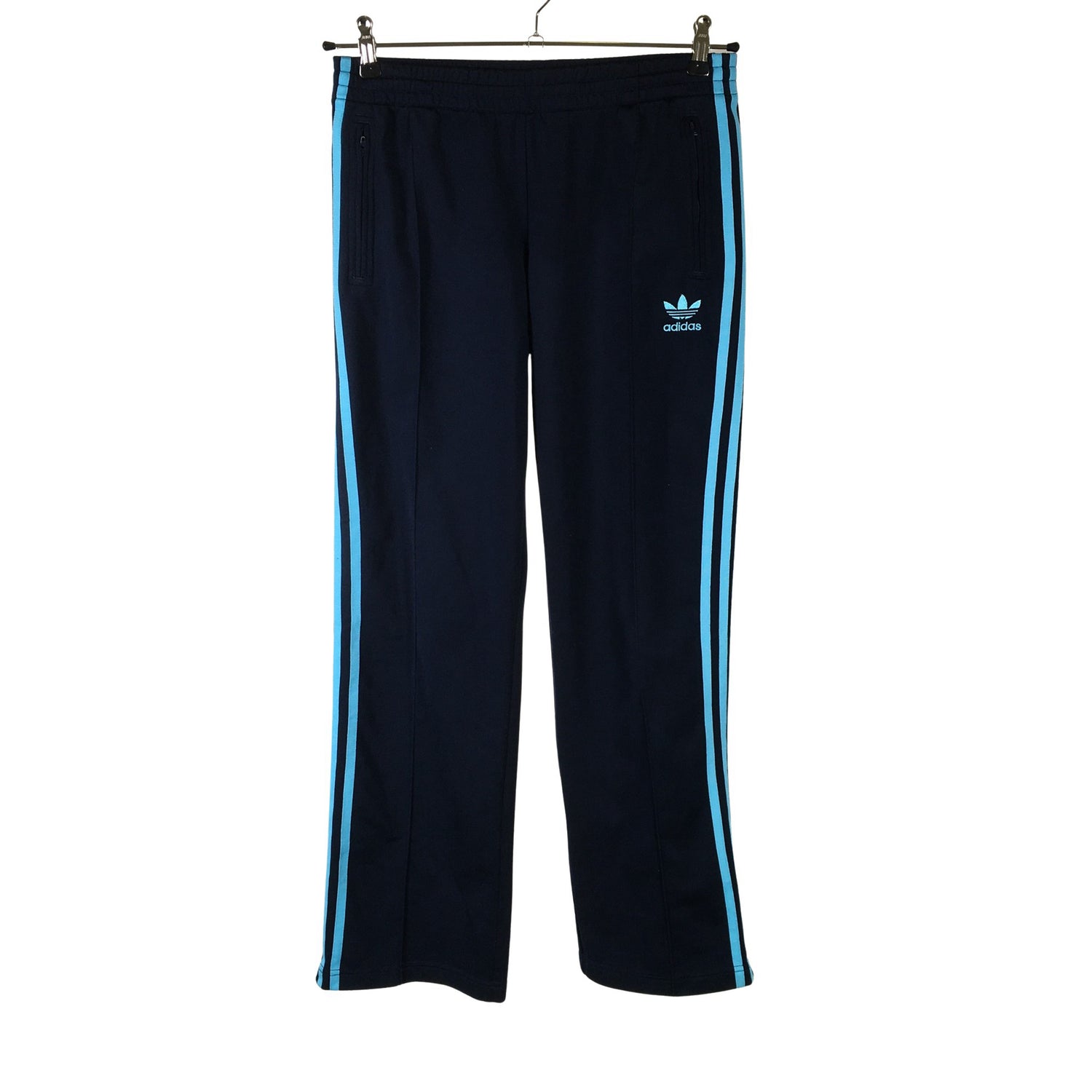  Urheiluhousut  Verryttelyhousut, koko 40  Adidas 