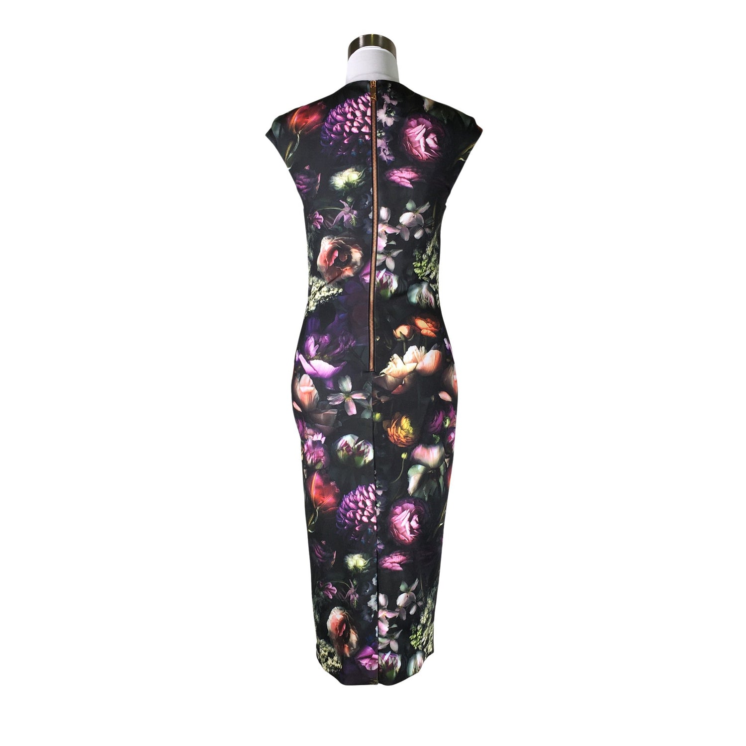  Juhlamekko  Juhlamekko, koko 34  Ted Baker 