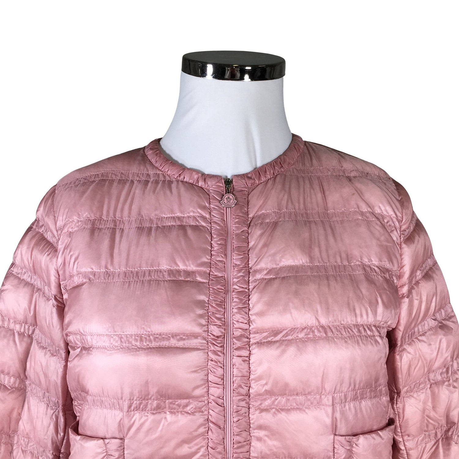  Kevytuntuvatakki  Kevytuntuvatakki, koko 44  Moncler 