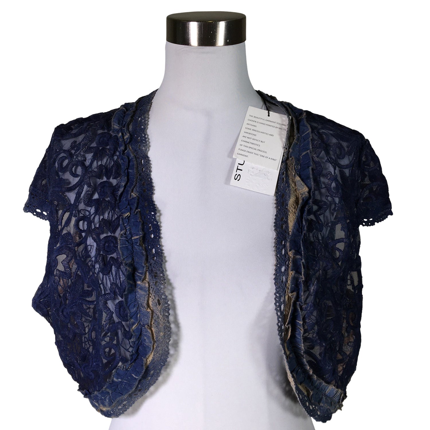  Bolero  Juhlabolero, koko 40  Studio 