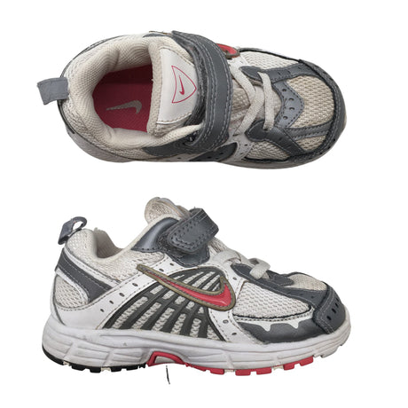 Unisex Nike - Lenkkarit, koko 23 -  ()