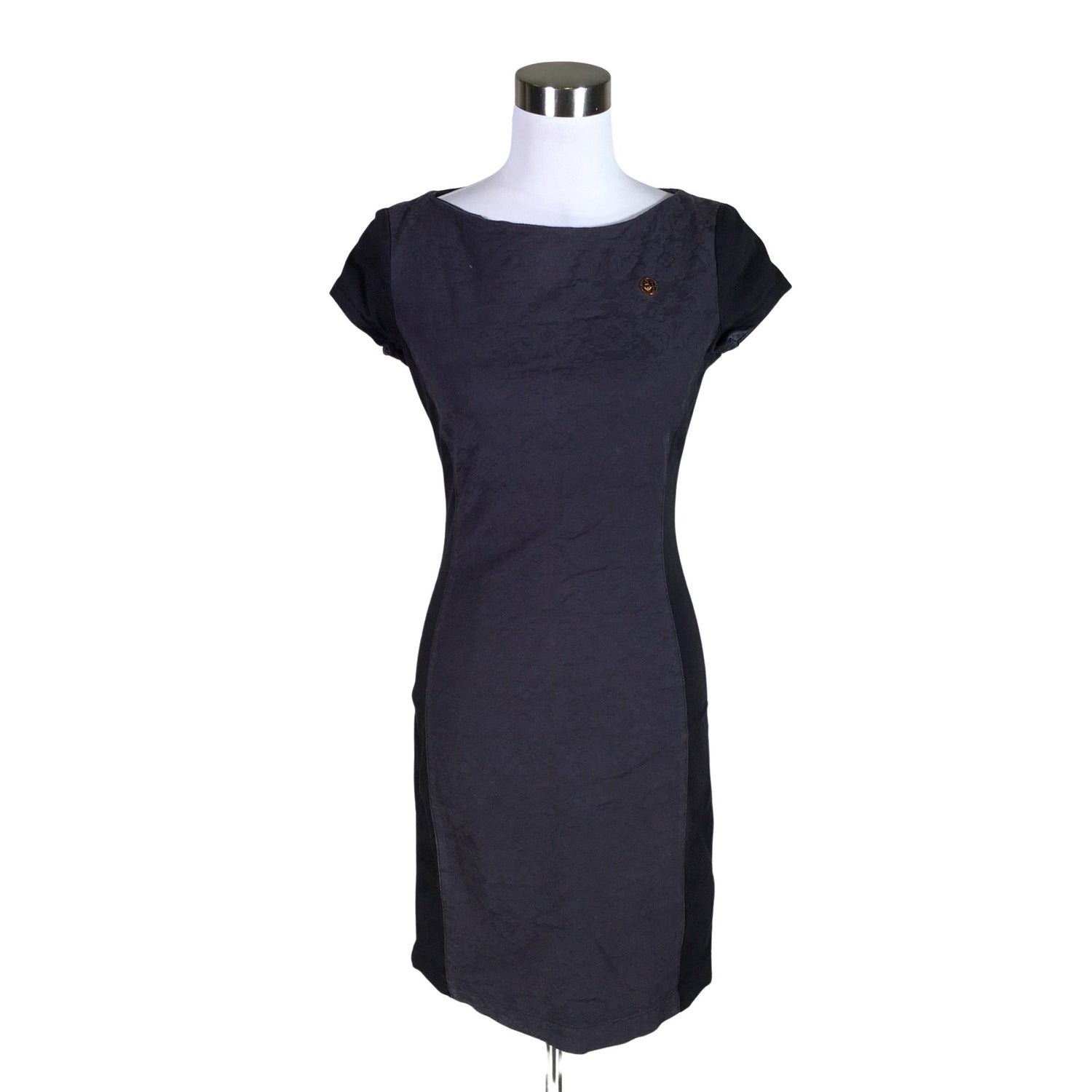  Mekko  Kangasmekko, koko 36  Armani Jeans 