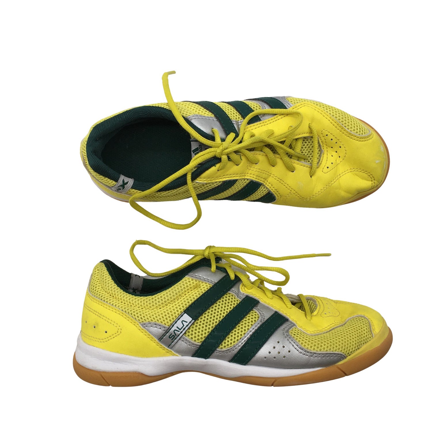  Sisäliikuntakengät  Sisäliikuntakengät, koko 35  Adidas 