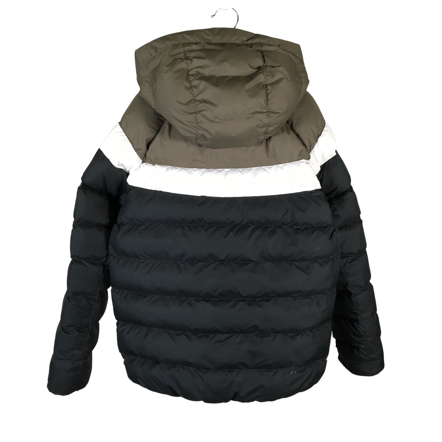  Toppatakki  Toppatakki, koko 134 - 140  Nike 