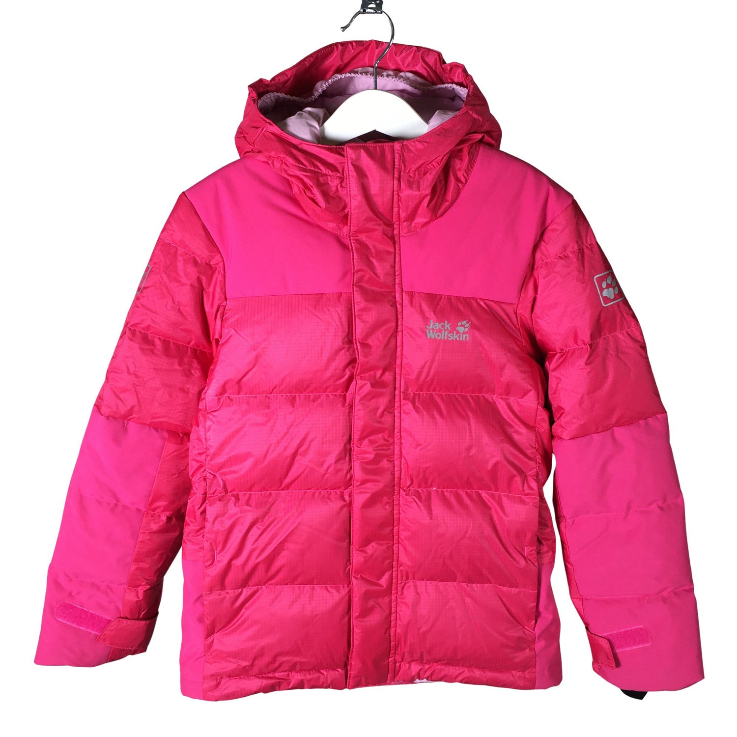  Toppatakki  Toppatakki, koko 122 - 128  Jack Wolfskin 