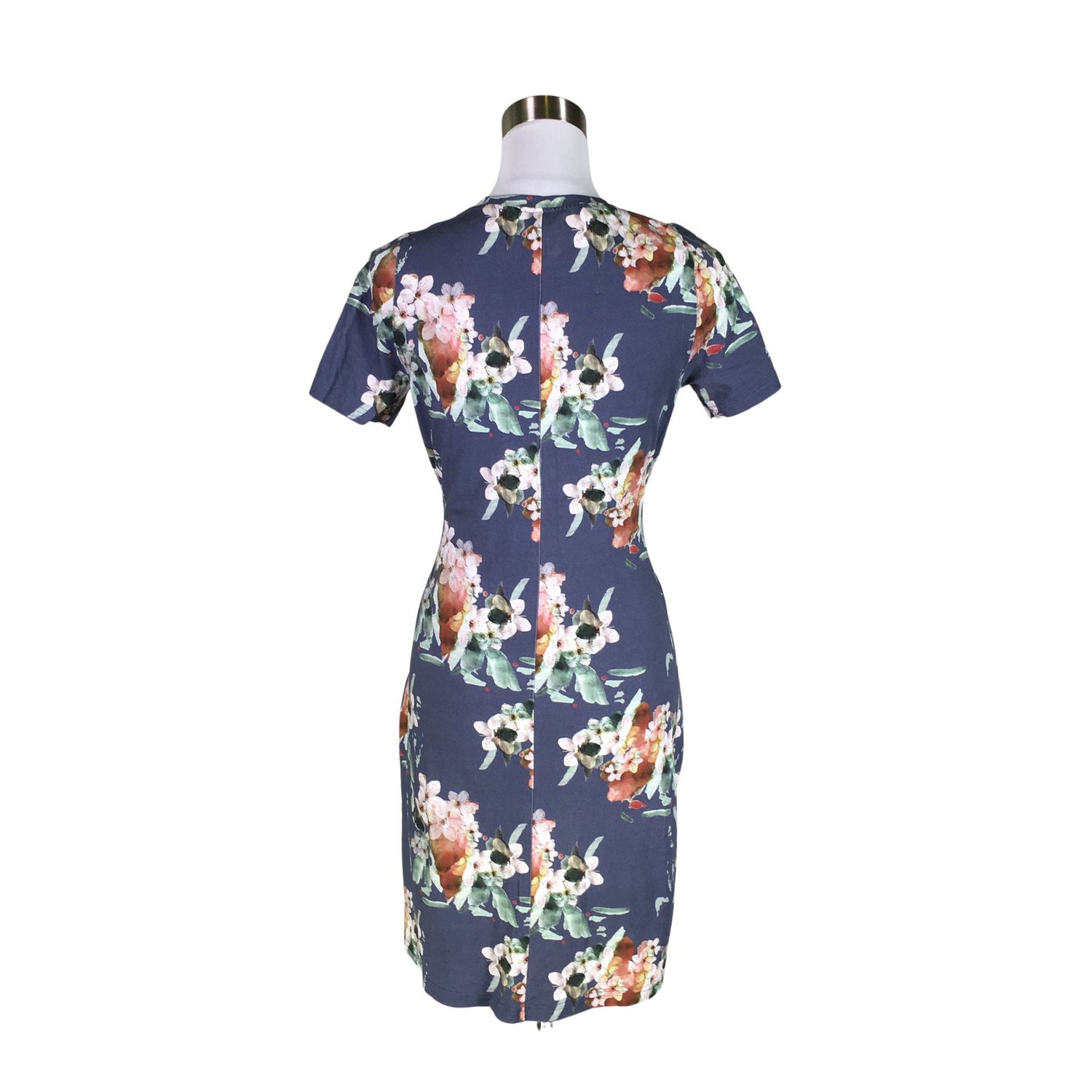  Mekko  Trikoomekko, koko 36  Kaiko 