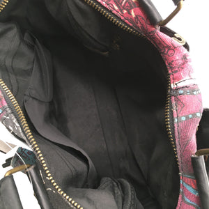 Käsilaukku, koko Midi