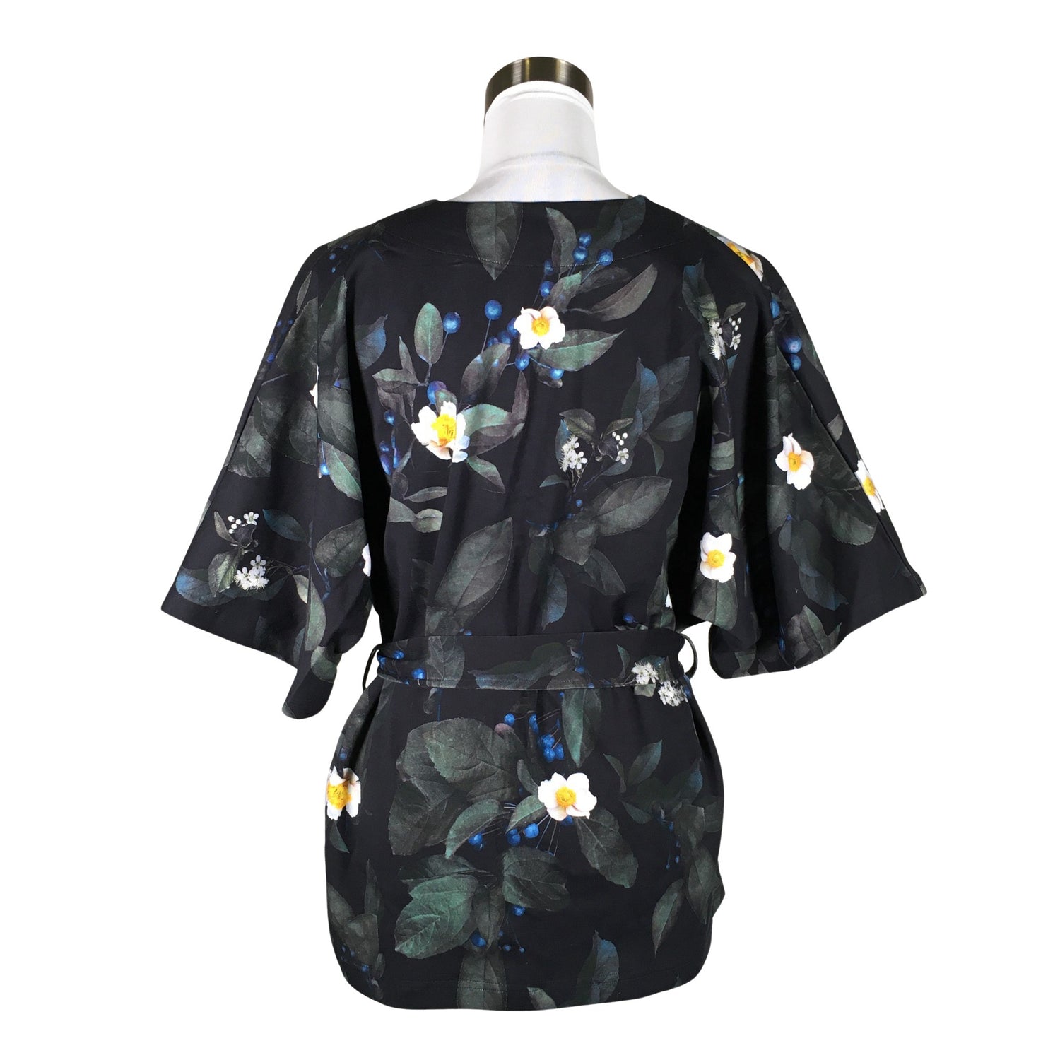  T-paita  Lyhythihainen pusero, koko 40  Uhana Design 