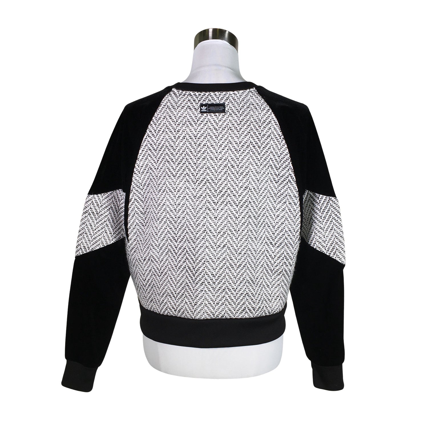  Paita  Collegepaita, koko 34  Adidas 