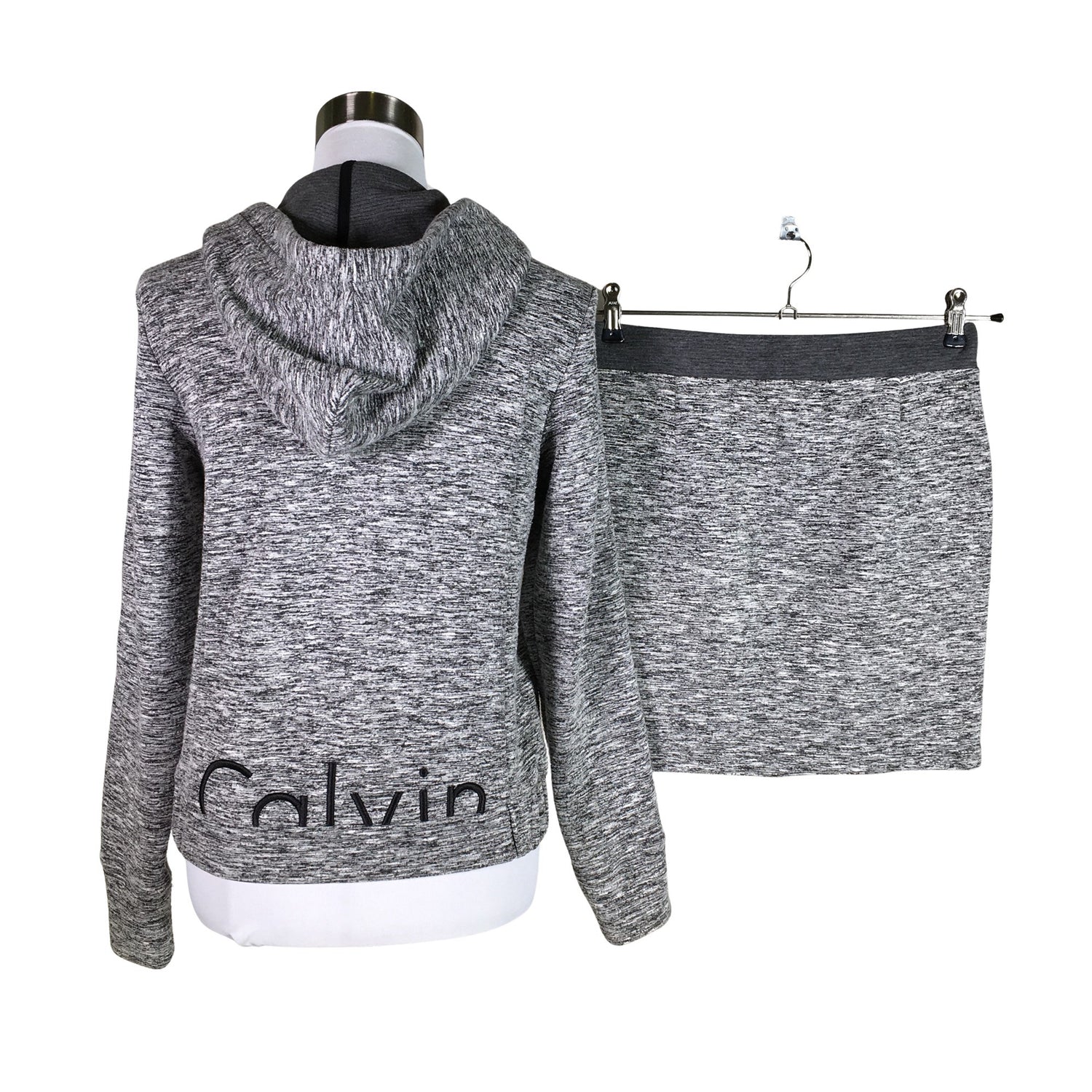  Collegeasu  Collegeasu, koko 36  Calvin Klein 
