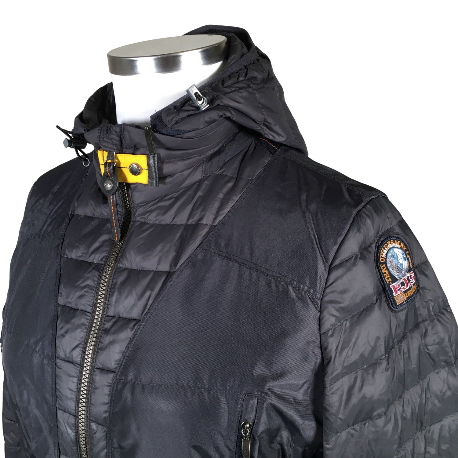  Kevytuntuvatakki  Kevytuntuvatakki, koko 42  Parajumpers 