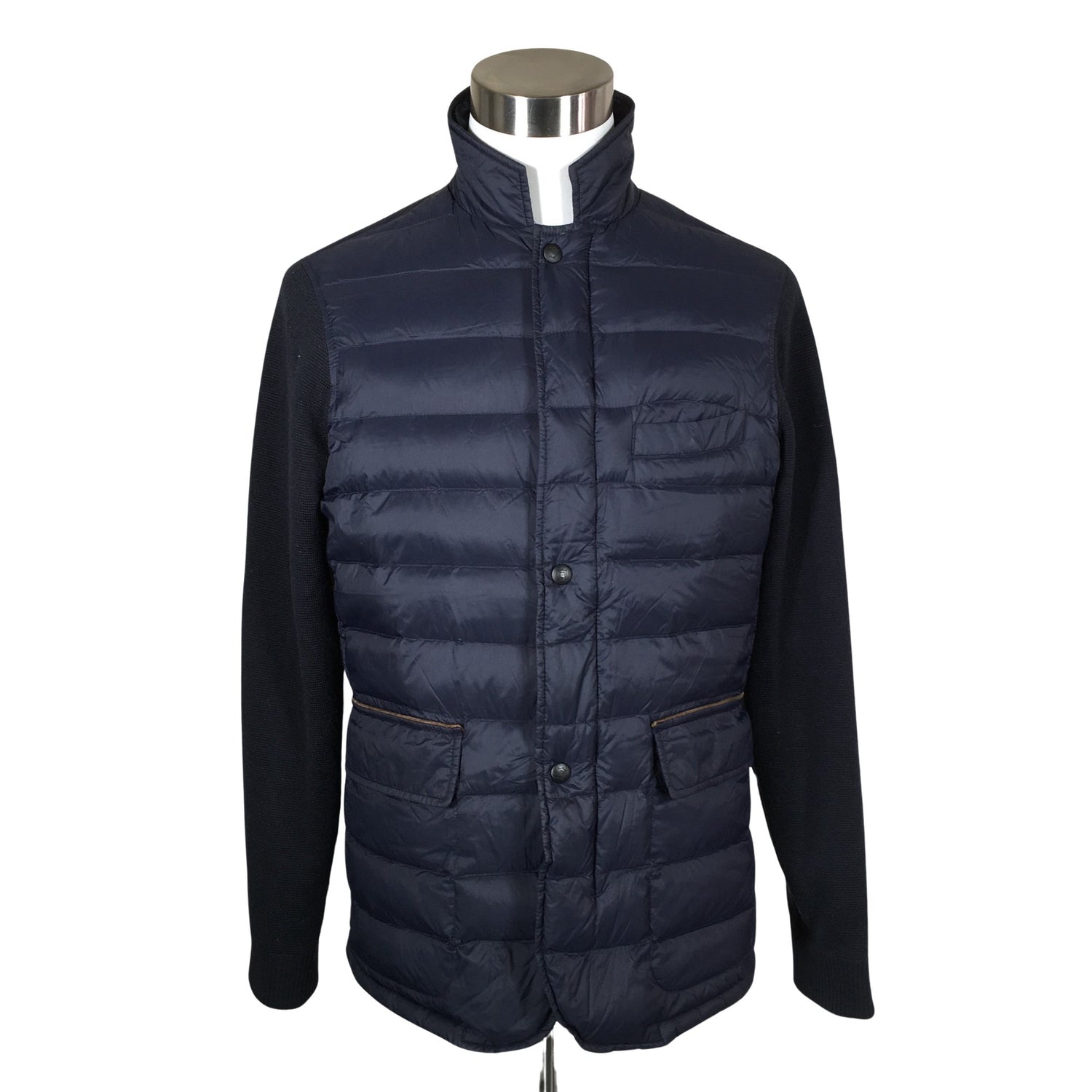  Kevytuntuvatakki  Kevytuntuvatakki, koko L  Massimo Dutti 