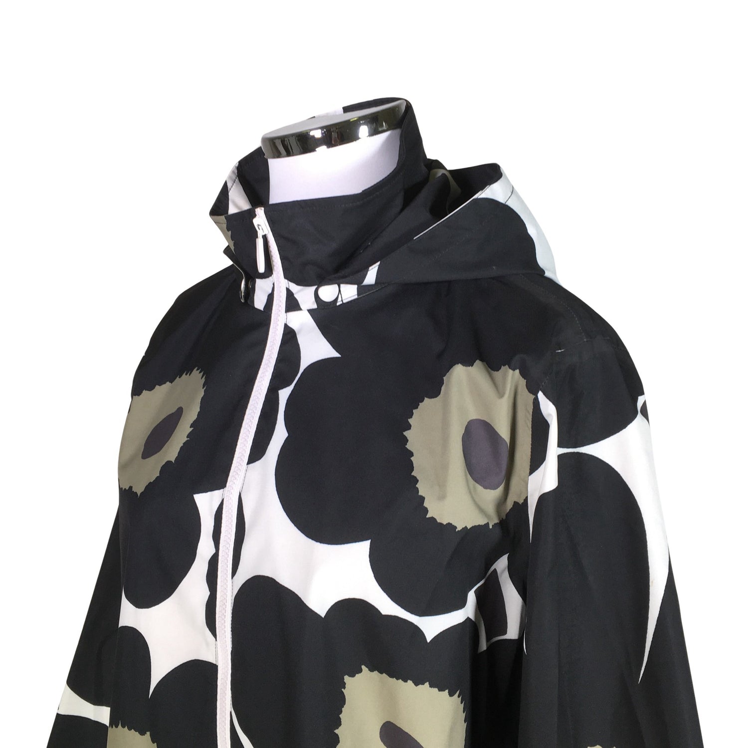  Sadetakki  Sadetakki, koko 42  Marimekko 