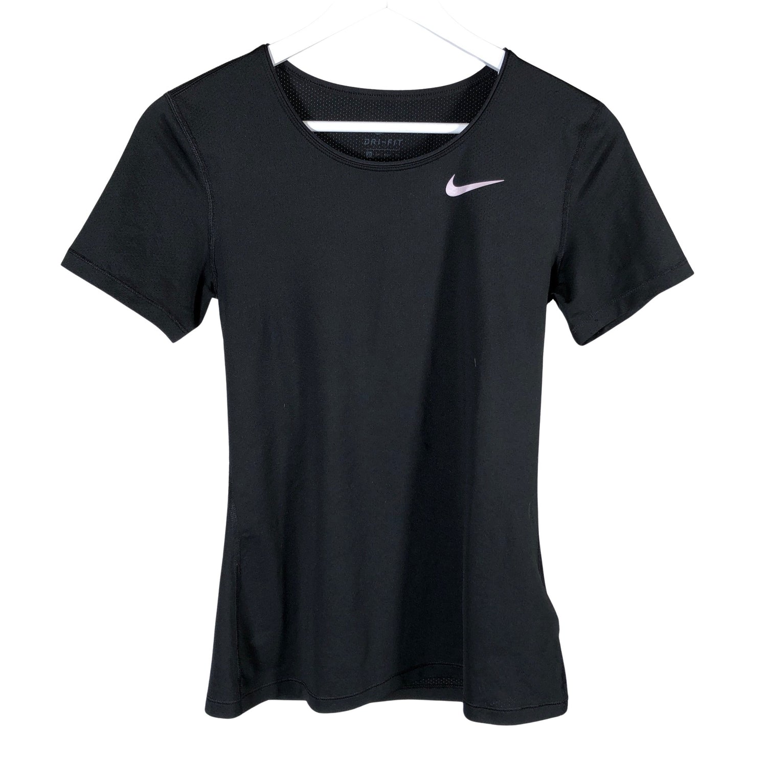  Urheilupaita  Urheilupaita, lyhyet hihat, koko 34  Nike 