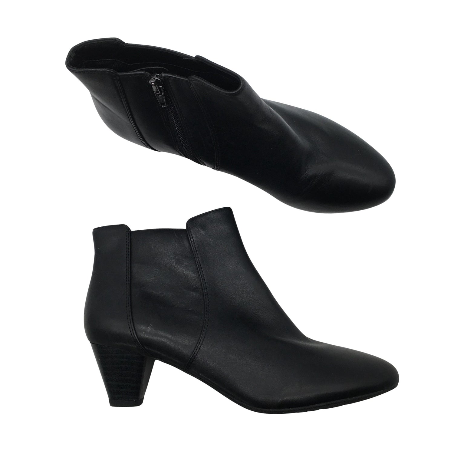  Nilkkurit  Nilkkurit, koko 41  Clarks 