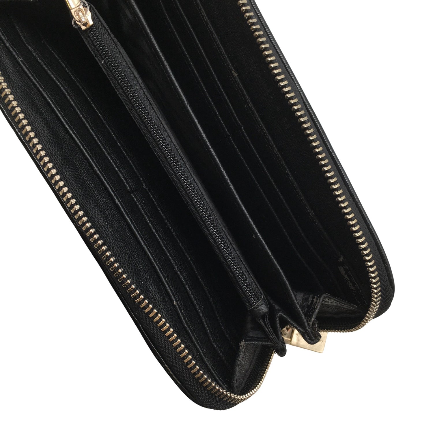  Lompakko  Lompakko, koko Ei kokoa  Charles & Keith 