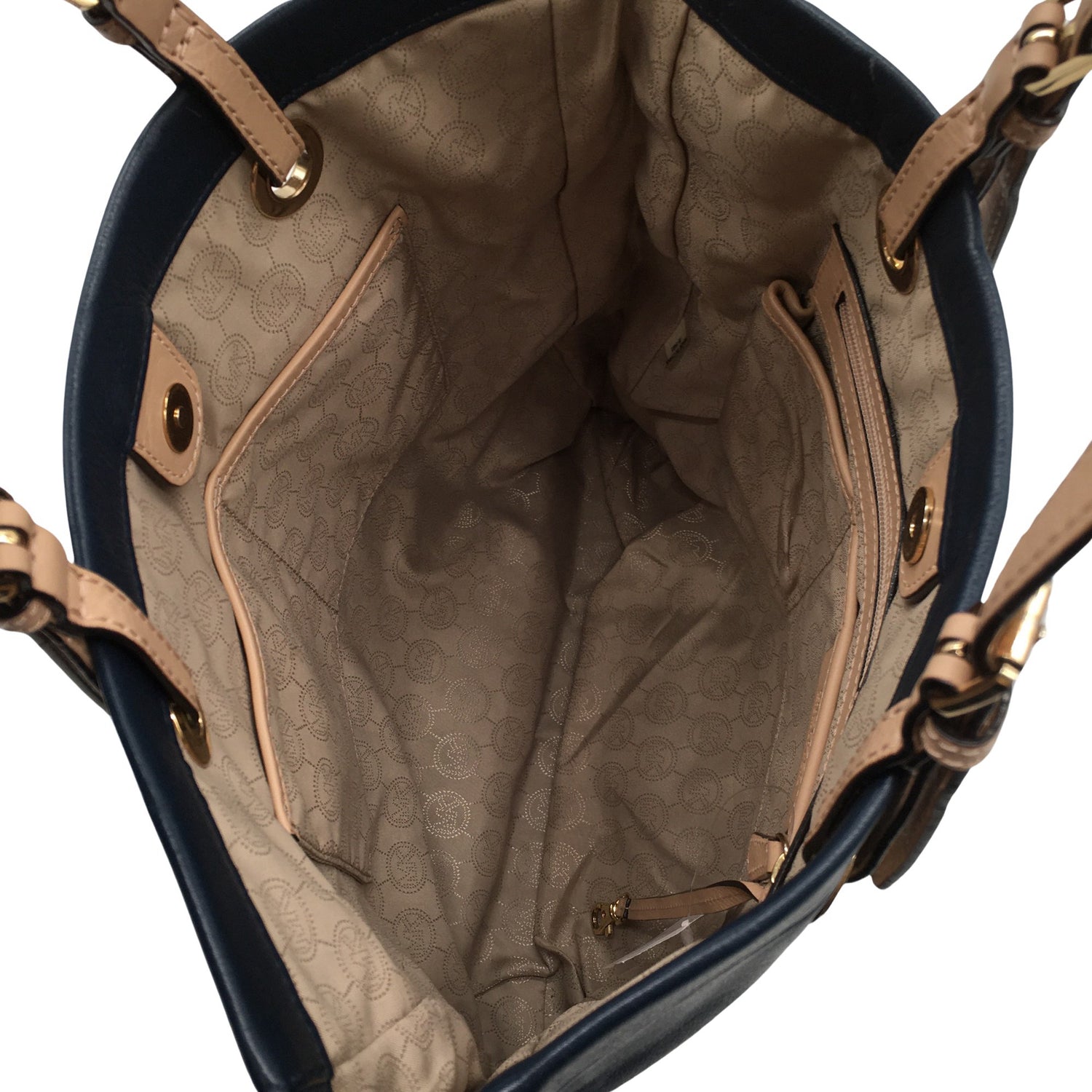 Käsilaukku, koko Maxi