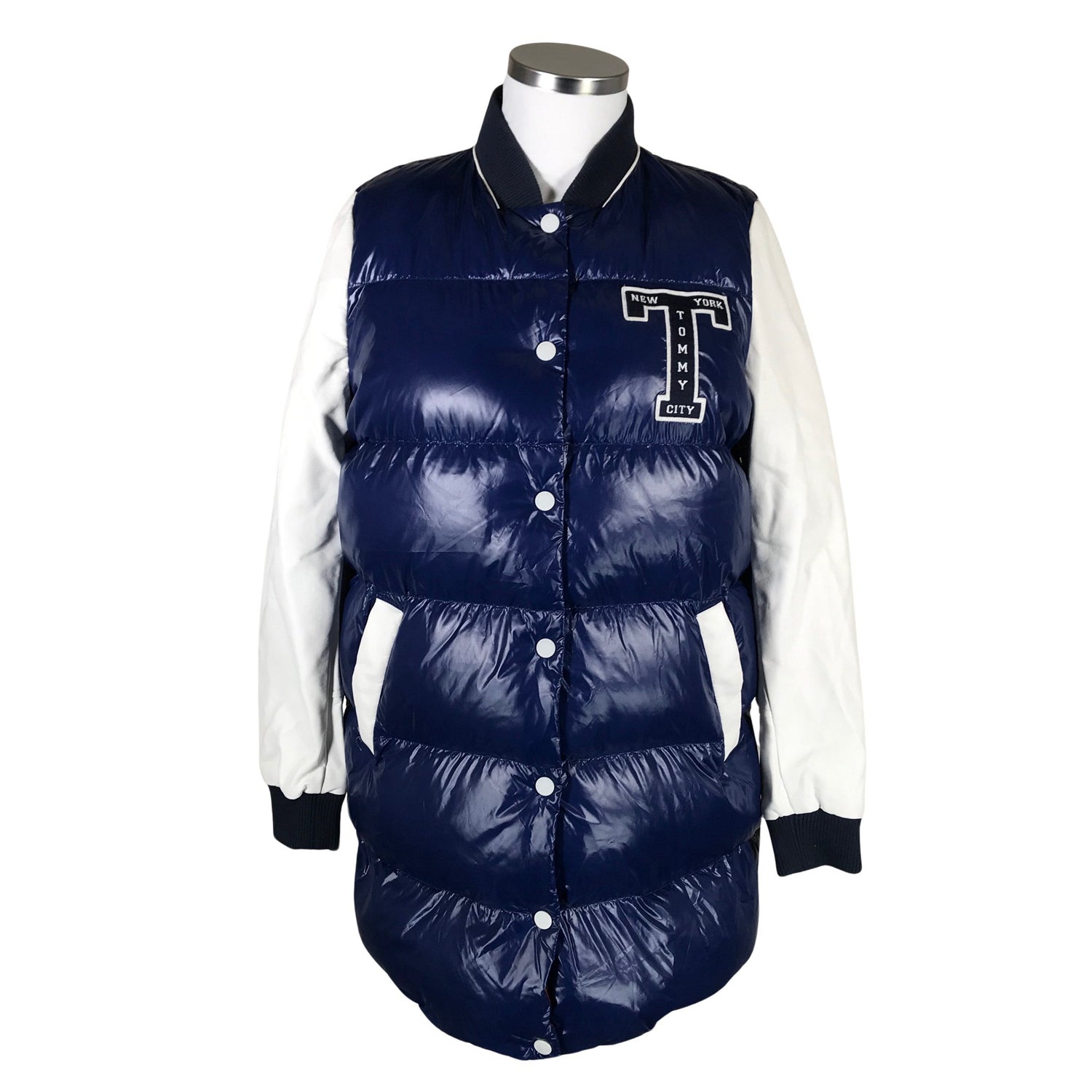 Untuvatakki  Untuvatakki, koko 42  Tommy Hilfiger 