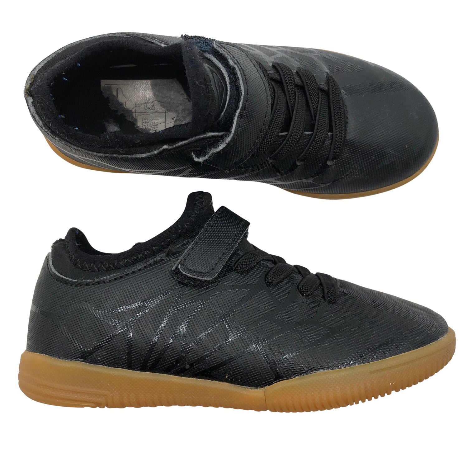  Sisäliikuntakengät  Sisäliikuntakengät, koko 28  Umbro 