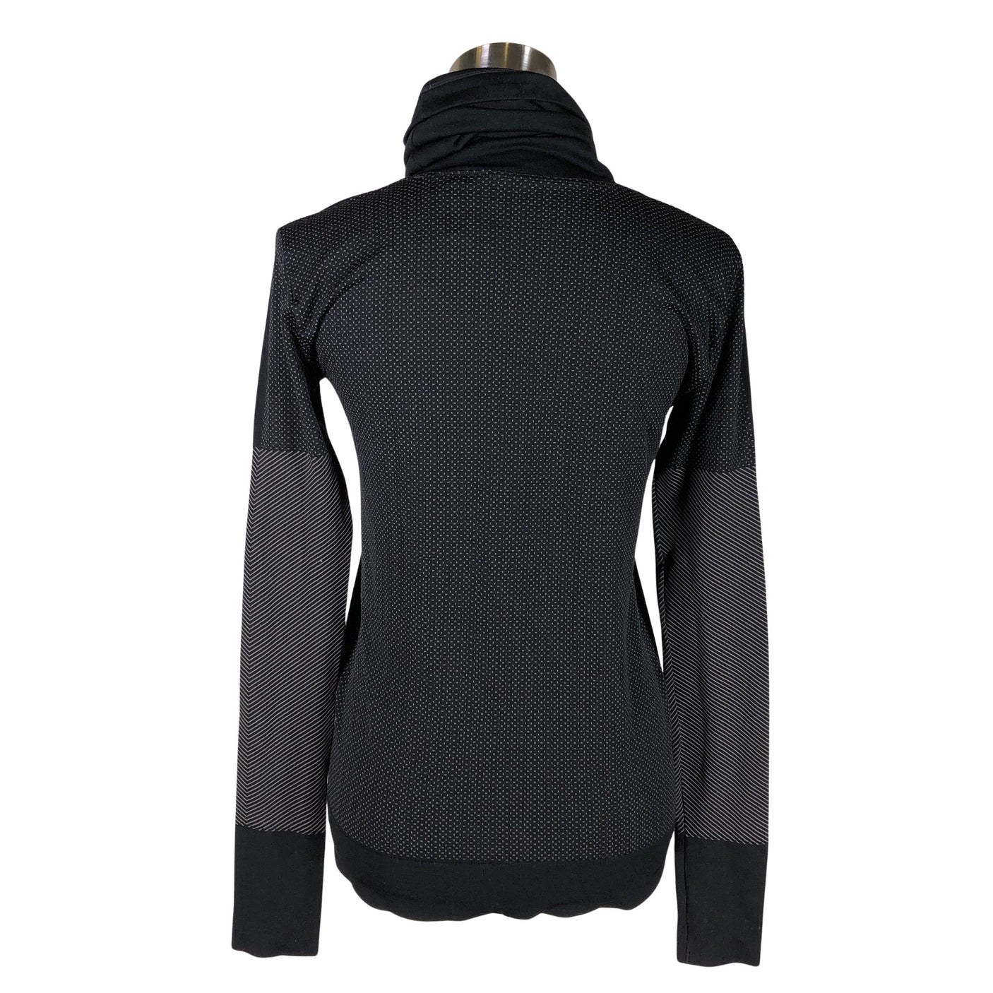 Unisex Nike - Urheilupaita, 
pitkät hihat, koko 36 -  (2)