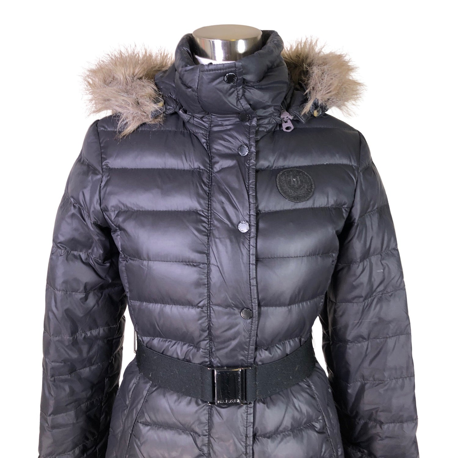  Untuvatakki  Untuvatakki, koko 36  Tommy Hilfiger 