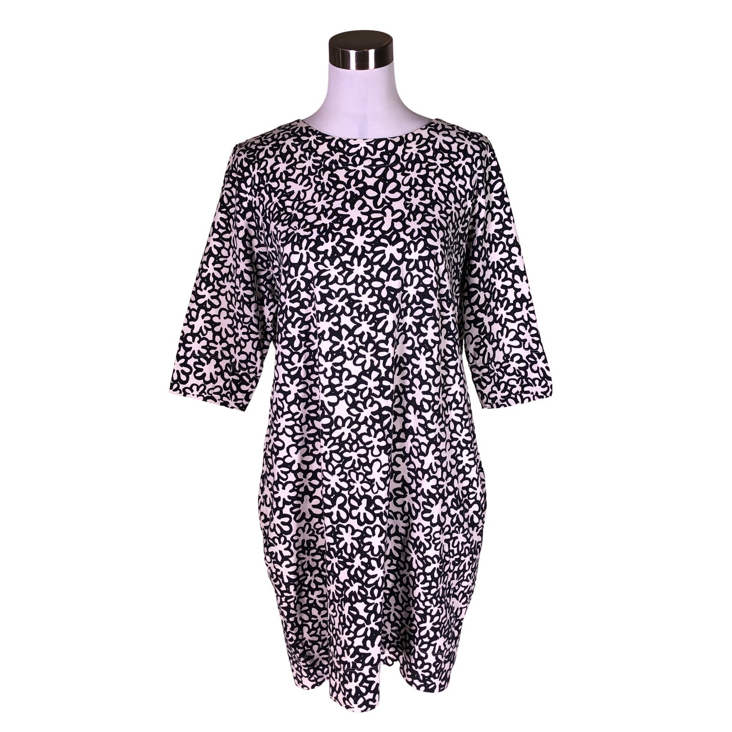  Mekko  Trikoomekko, koko 40  Marimekko 