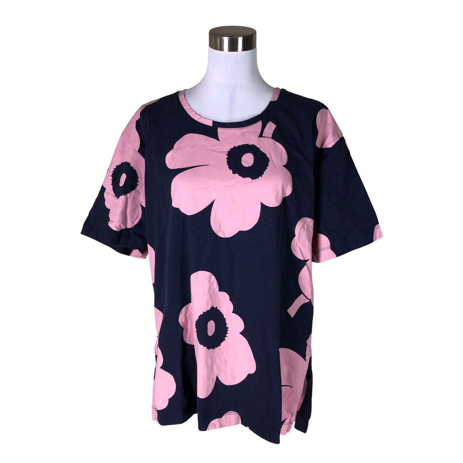  T-paita  T-paita, koko 40  Marimekko 