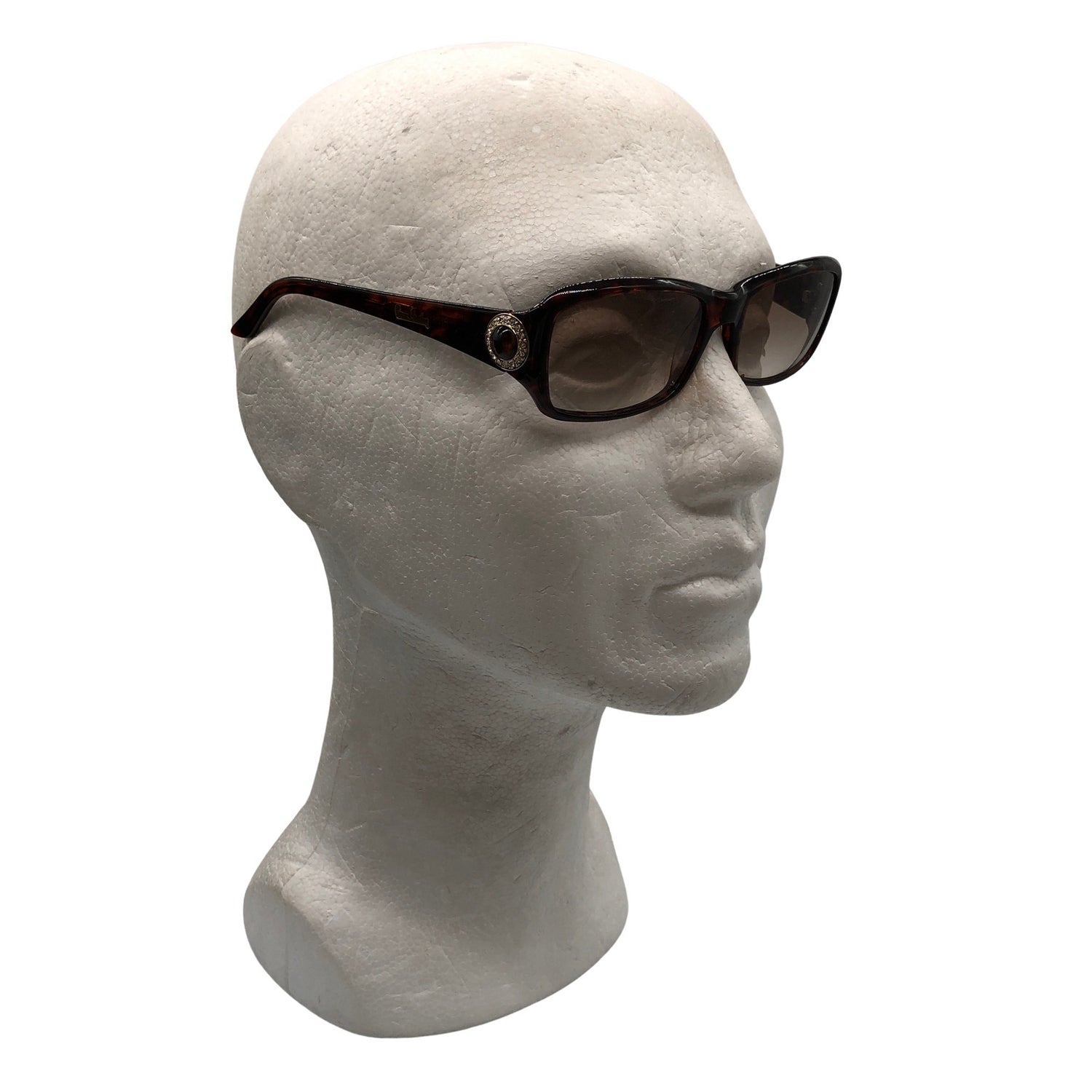  Aurinkolasit  Aurinkolasit, koko Ei kokoa  Pierre Cardin 