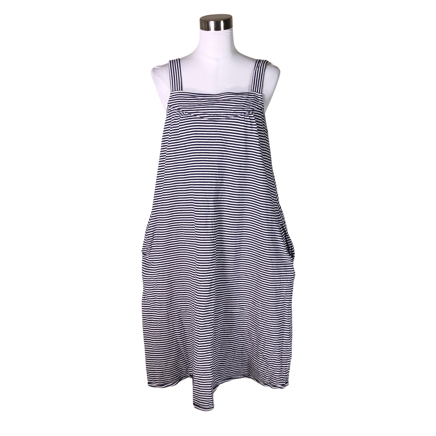  Mekko  Trikoomekko, koko 40  A.P.C. 
