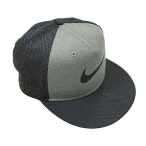 Unisex Nike - Lippalakki, koko 54 - 56 cm -  (1)