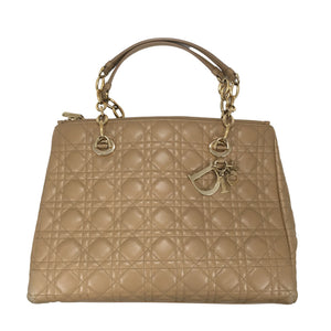 Käsilaukku, koko Maxi