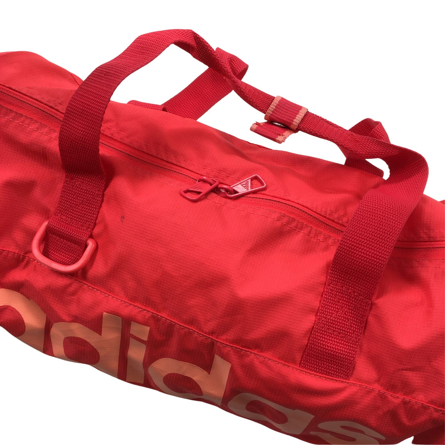  Urheilukassi  Urheilukassi, koko Midi  Adidas 