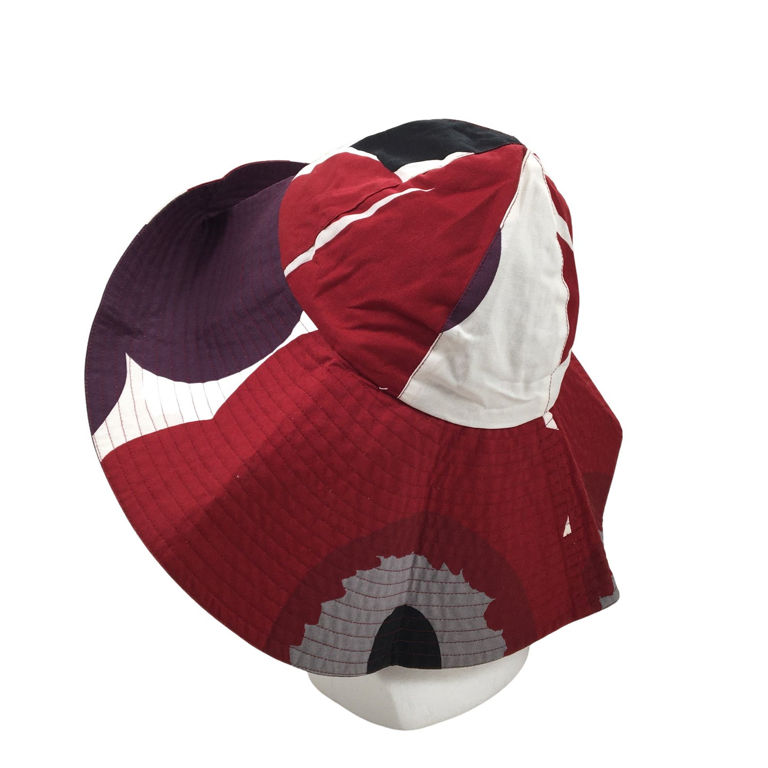  Hattu  Kesähattu, koko 54 - 56 cm  Marimekko 