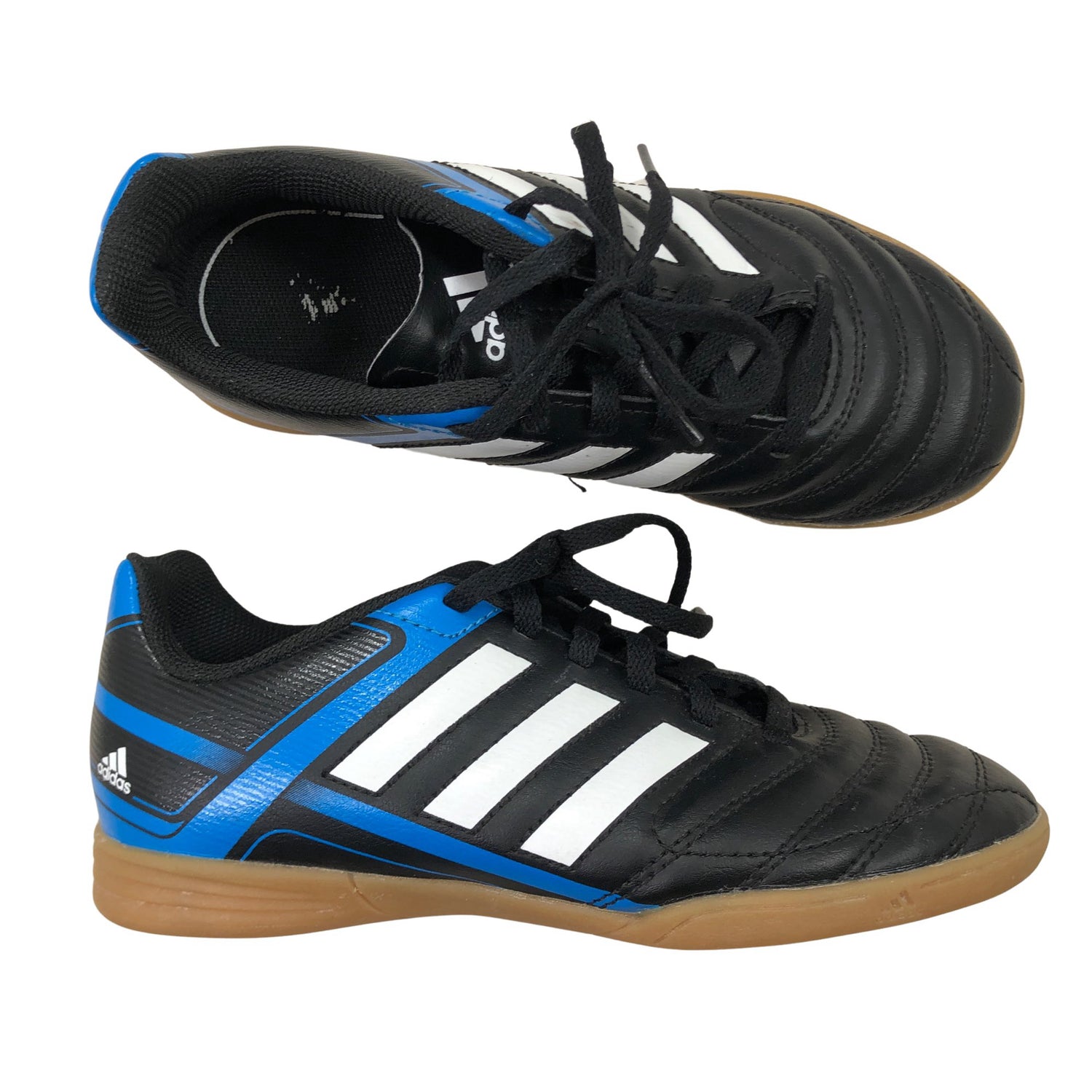  Sisäliikuntakengät  Sisäliikuntakengät, koko 34  Adidas 