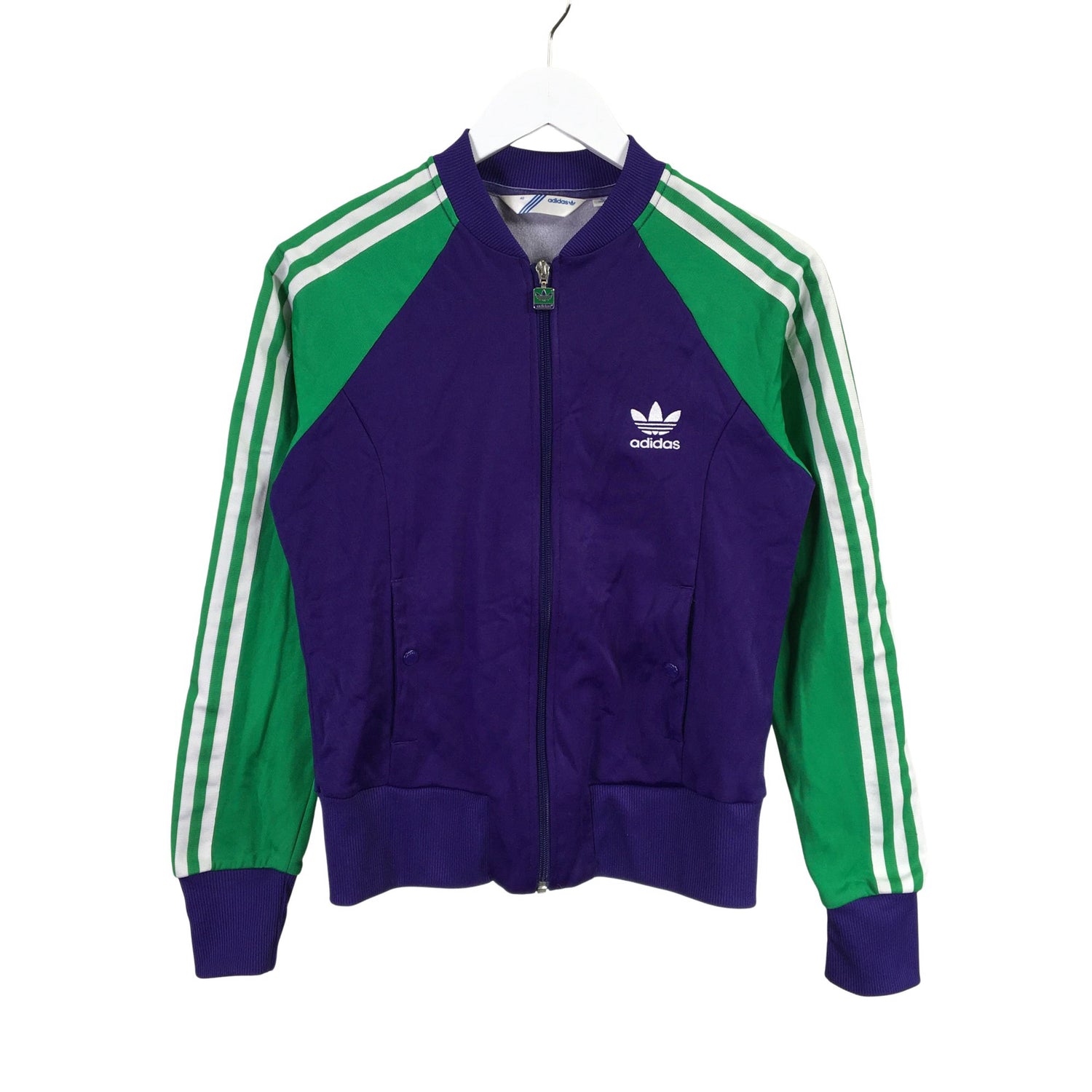  Urheilutakki  Verryttelytakki, koko 40  Adidas 