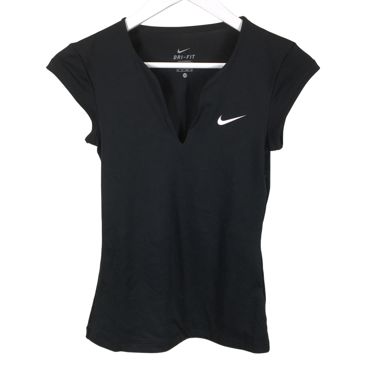  Urheilupaita  Urheilupaita, lyhyet hihat, koko 34  Nike 