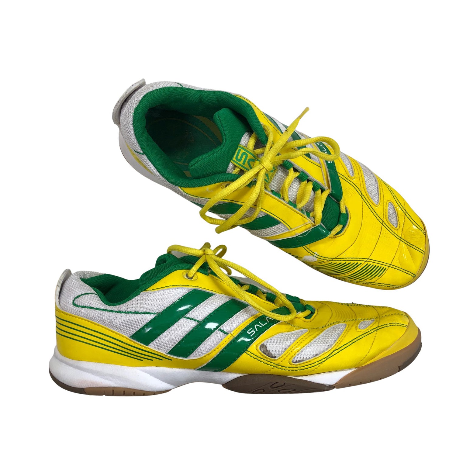  Sisäliikuntakengät  Sisäliikuntakengät, koko 42  Adidas 