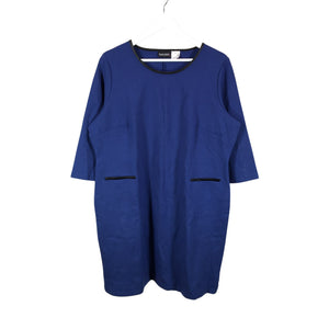 Trikoomekko, koko 48